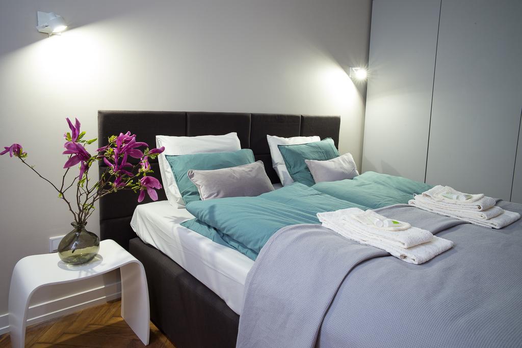 apartament PAULOVE Krakow Bagian luar foto